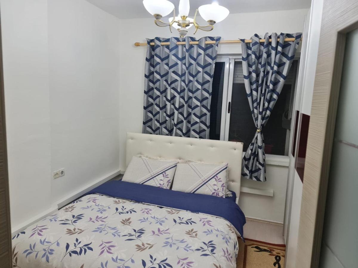 Saloon Apartment Tirana Buitenkant foto